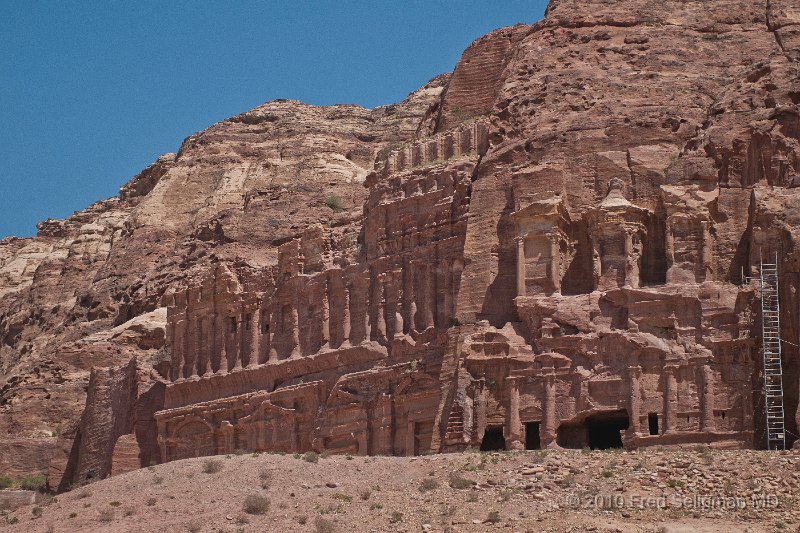 20100412_134457 D300.jpg - The Palace Tomb is on the right, Petra, Jordan